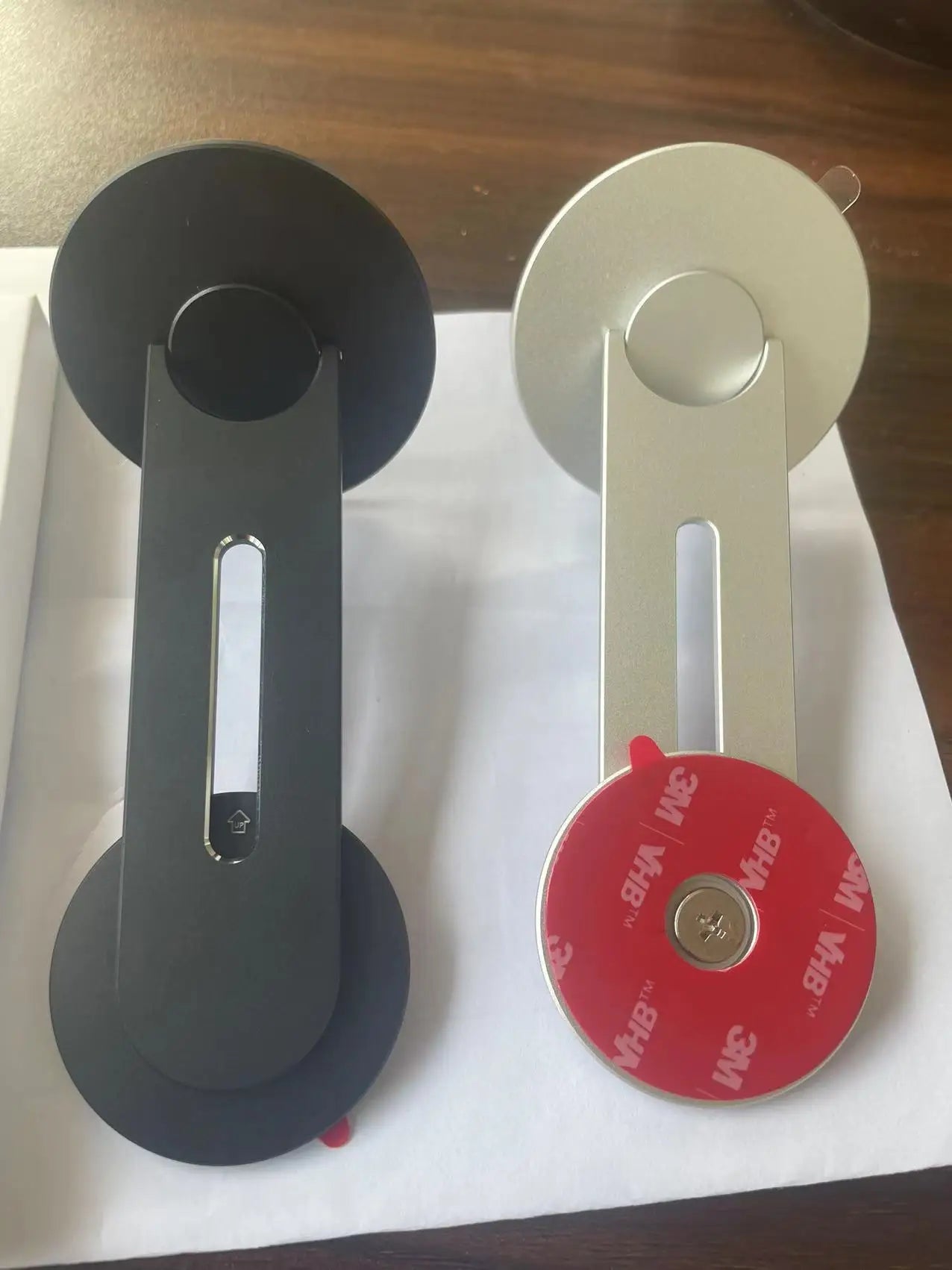 Magnetic Car Phone Holder for Tesla Model 3/Y/X/S for Magsafe IPhone 14 13 12 Metal Expansion Bracket Laptop Screen Side Mount Red Magic